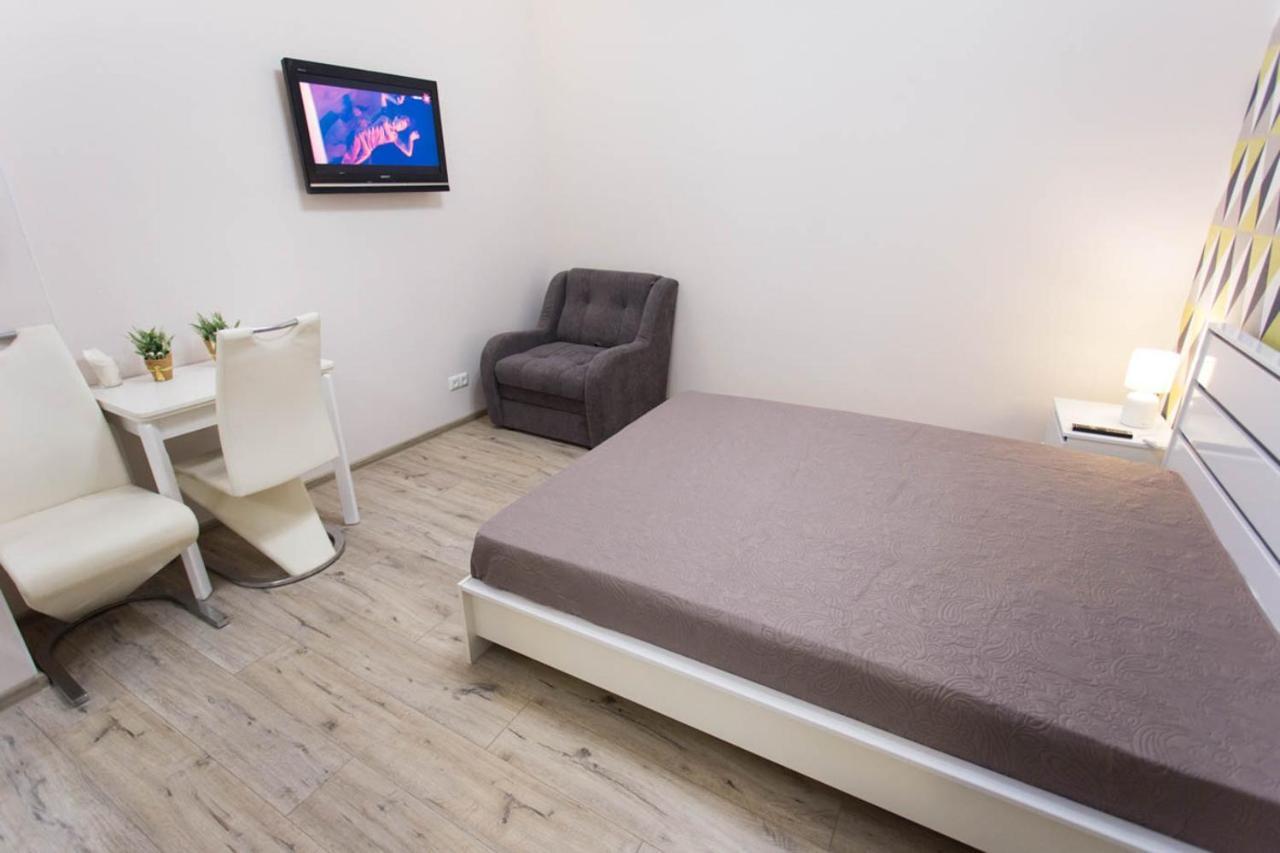Modern Apartments In The Centre - Kuznechna Str. 26/4 คาร์คิฟ ภายนอก รูปภาพ